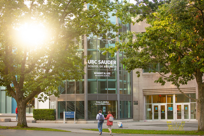 Video thumbnail for Why UBC Sauder BCom
